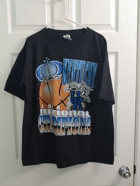 Vintage 1996 UK Wildcats National Champions Black T-Shirt Unisex Size XL